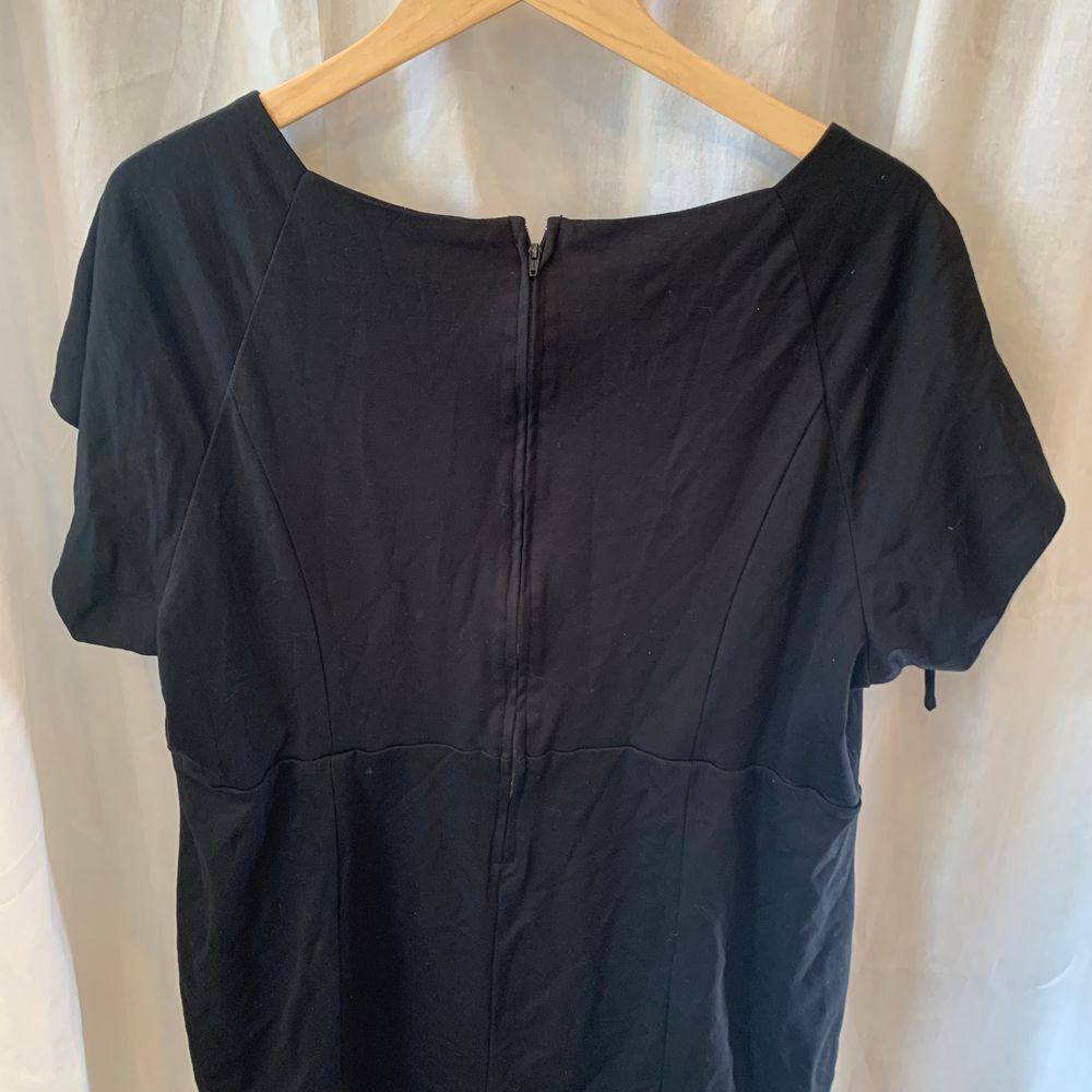 EUC Torrid Black Grommet and‎ Lacing Shoulder Zip Back Mini Dress Size 26 - Picture 6 of 11